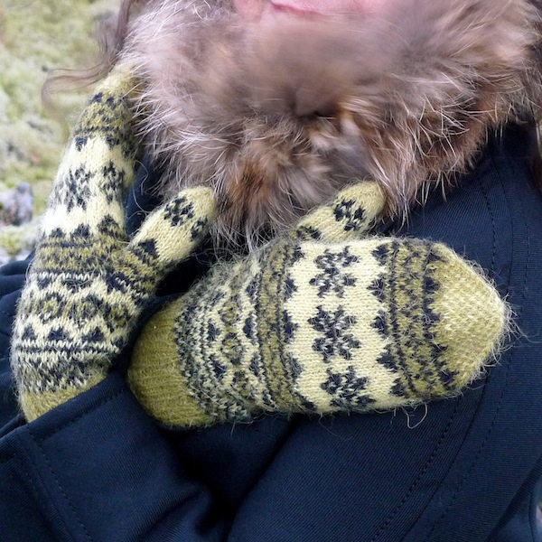 Mosi mittens: traditional Icelandic stranded mittens with Icelandic Gryla plied yarn (2)