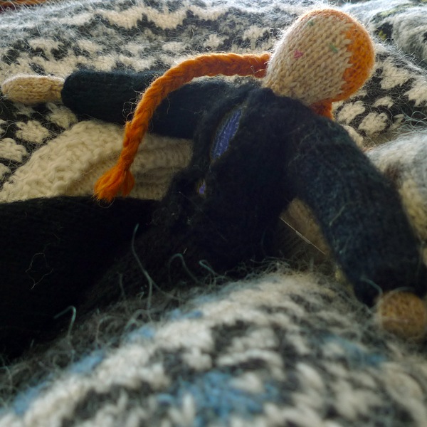 Knitting on Ice - The Icelandic knitter - Lopi yoke sweater (5)