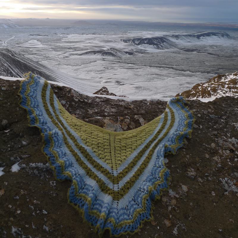 Icelandic Spring shawl Gryla blue