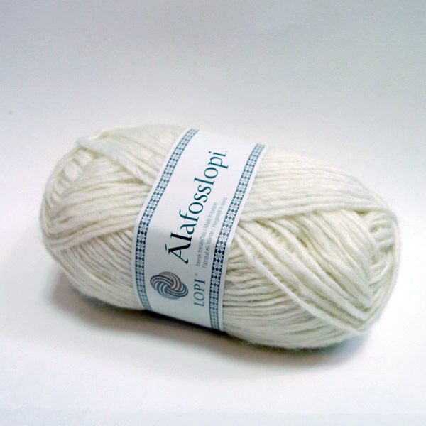Álafoss lopi: 100% new wool, unspun, chuncky weight