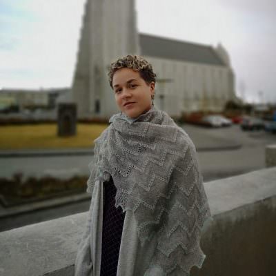 Hallgrímssjal – Icelandic Knitter – Hélène Magnússon
