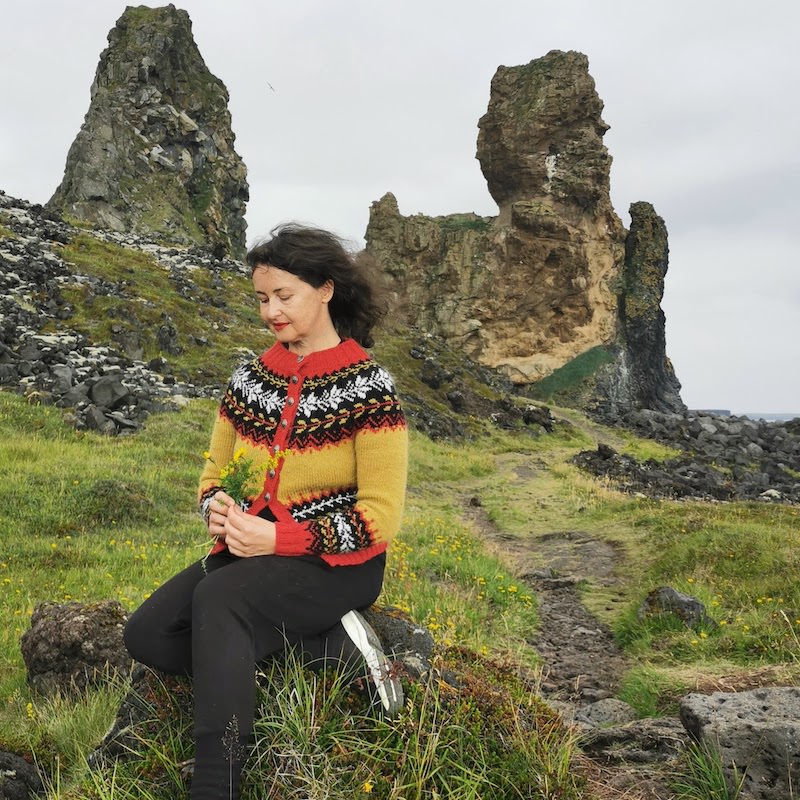 Maja cardigan KITs – Icelandic Knitter – Hélène Magnússon